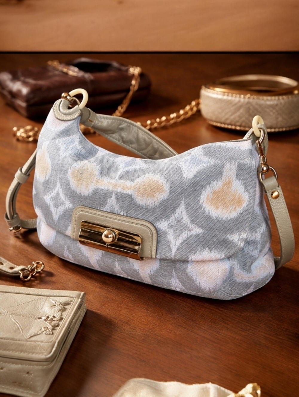 Coach Kristin Ikat Shimmer Hobo Silver Gray Metallic Op Art Shoulder Bag Rare - Picture 2 of 16